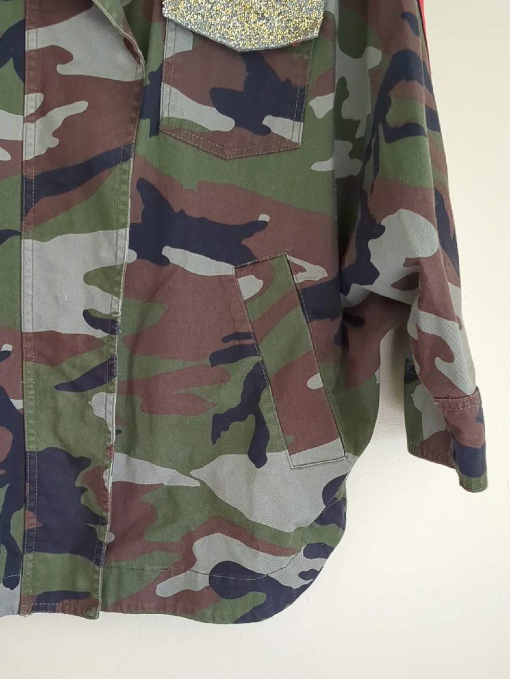 XS Zara Basic Camo Red Stripe Jacket Glitter Pocket Flap Oversized